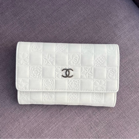 CHANEL icon wallet - Picture 1 of 11